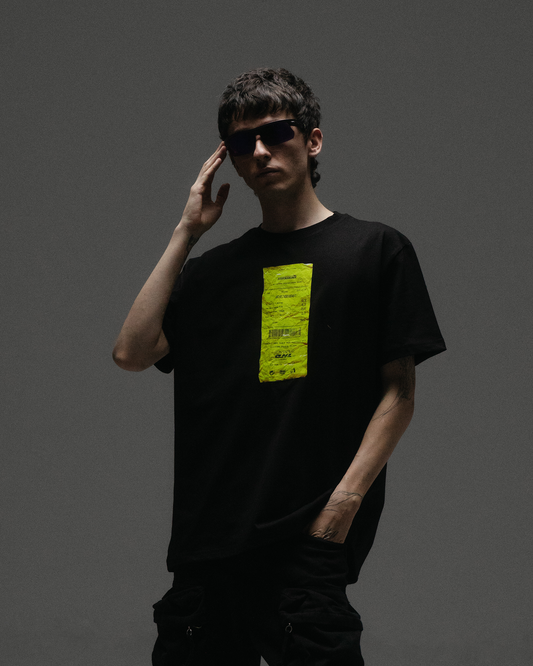 "DHL RECEIPT" TEE